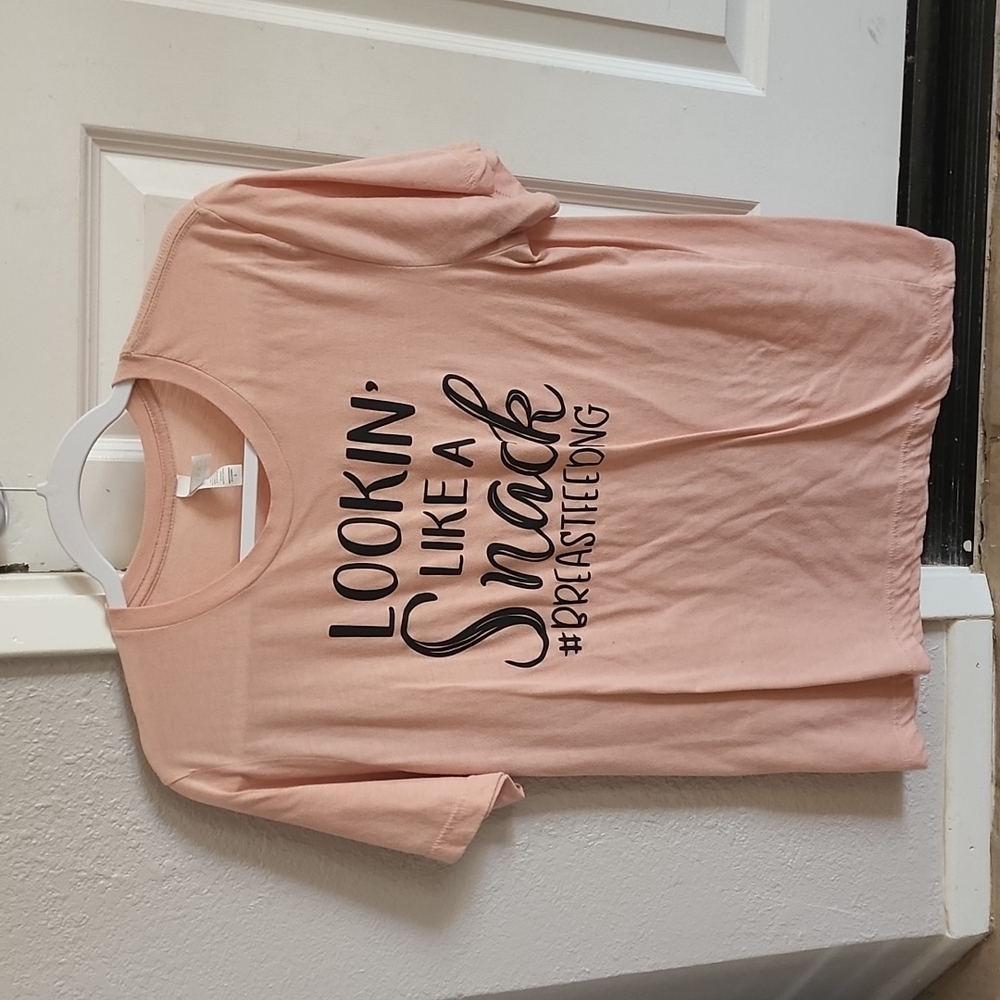 Bella Canvas peach breastfeeding lookin' like a snack tee, size large